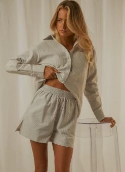 4th & Reckless 4th & Reckless - Heaton Short - Grey Stripe