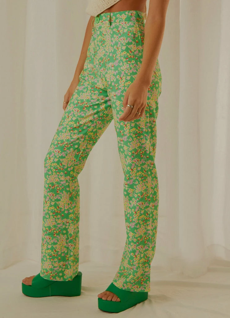 Rolla's Rolla's - Jade Floral Bootcut Pant - Apple - Image 4