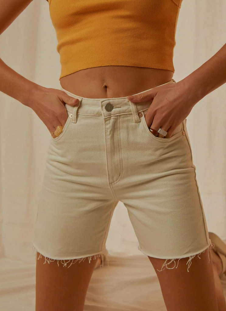 Abrand - A Claudia Cut Off Short - Stone White - Image 2