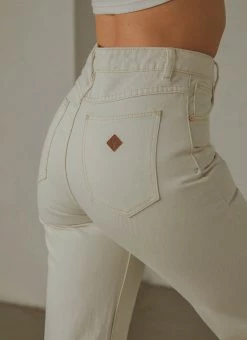 Abrand - A 94' High Straight Jean - Stone White