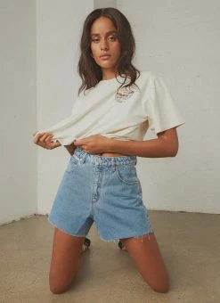 Abrand - A Venice Short - Rachel Eco