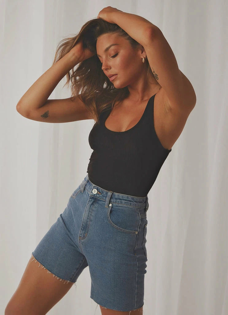 Abrand - A Claudia Cut Off - Georgia - Image 2