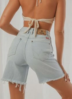 Wrangler - Tyler Wide Short - Clairvoyant