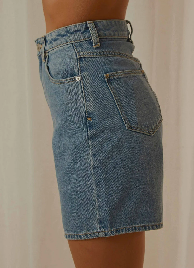 Abrand - A Carrie Short - Georgia - Image 4